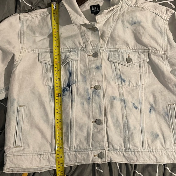 NWT GAP Women’s Size XXL cropped tie dye denim jacket - Picture 6 of 7